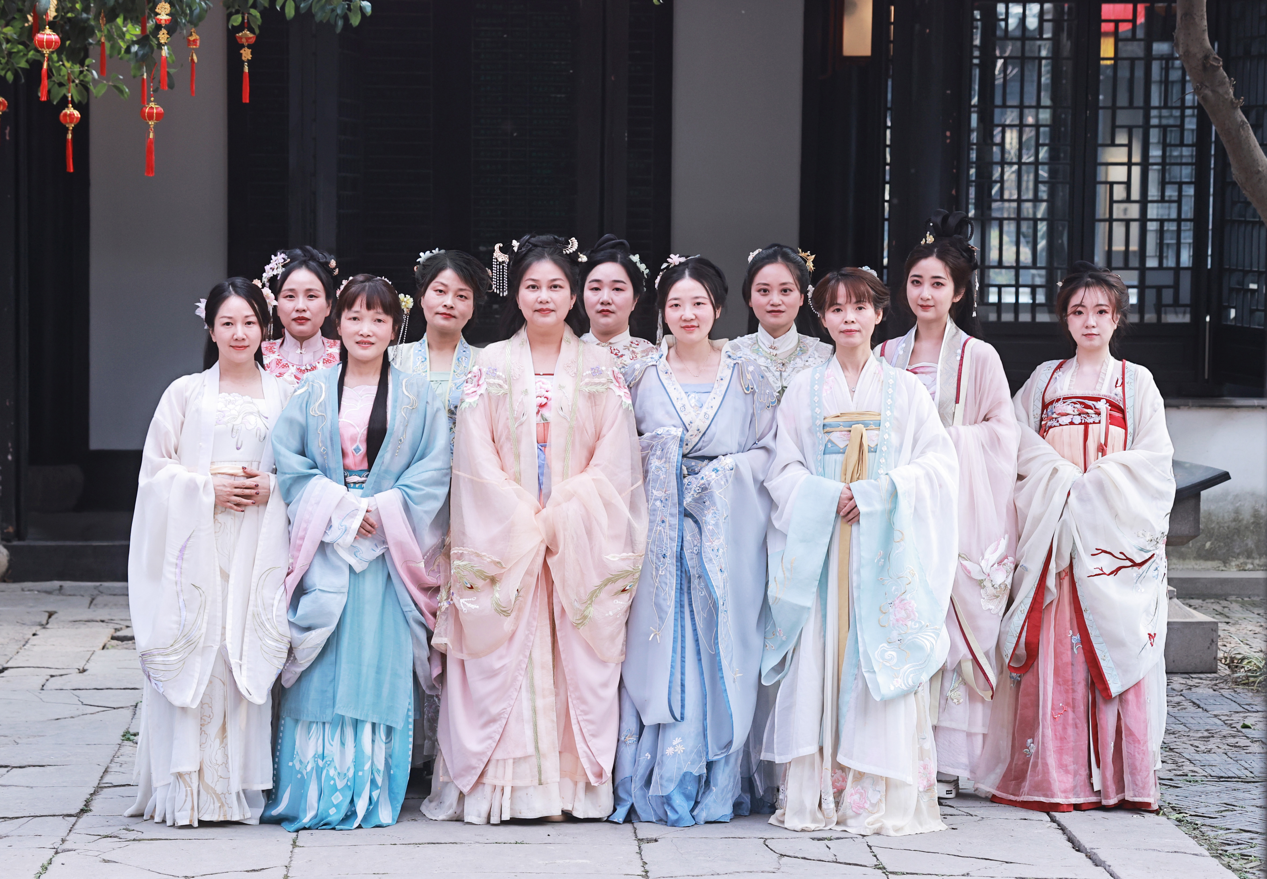 ���˸�Ů��ح������԰������ʰȤ���¾������Ċ���