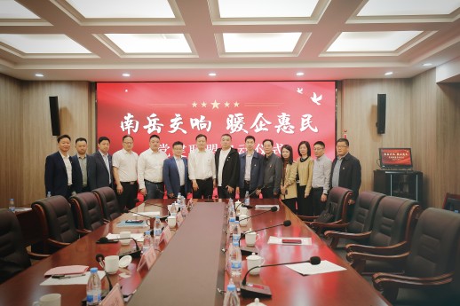 ������������ͬ�˽���!������ʱ�������ǲ�!��¼�ɷ�Ϊ����ͬ�˳�Ա