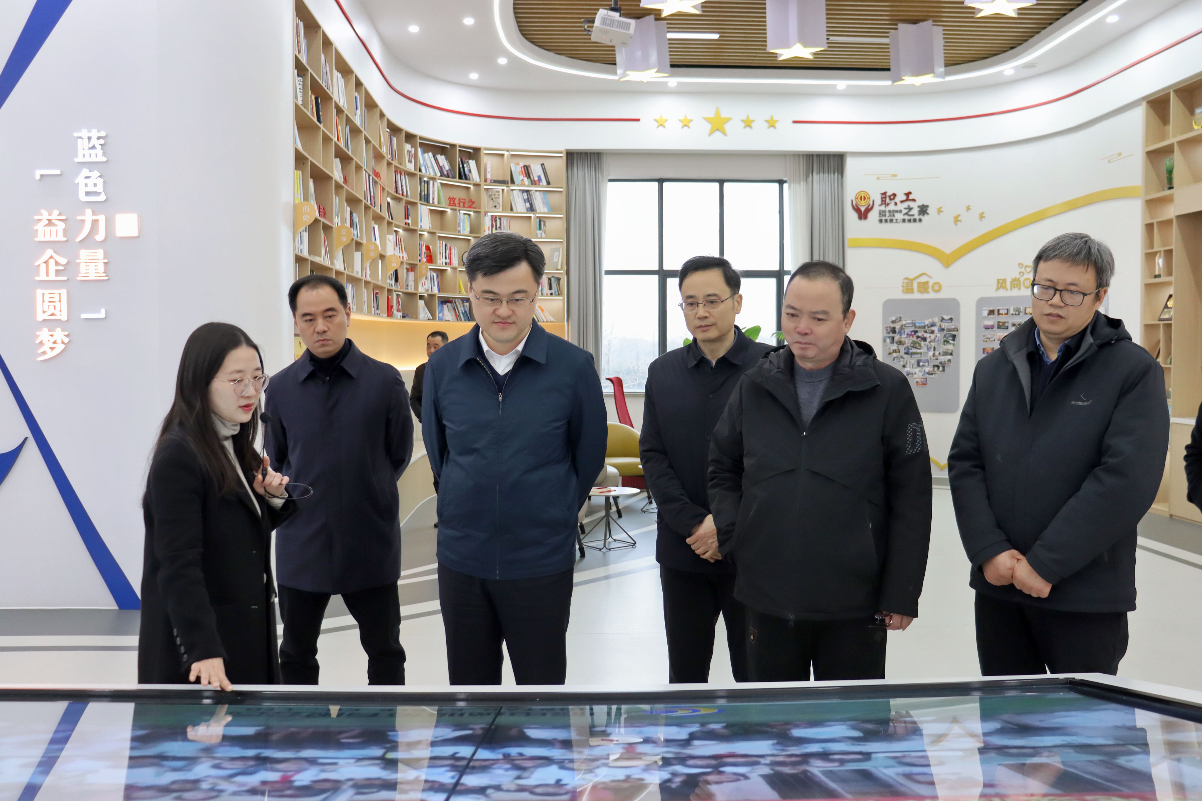 �������ܹ���ݰ��������ʱ�������ǲ�!��¼�ɷݵ��й�������