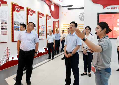 1694769994496697x98t.png DSC_3200(1).png